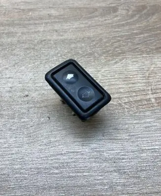 BMW 3 E36 Electric window control switch 1387916 1387997