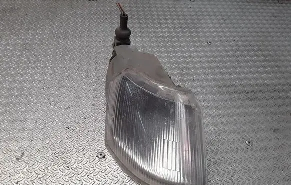 Citroen Xantia Front indicator light 6R0192014