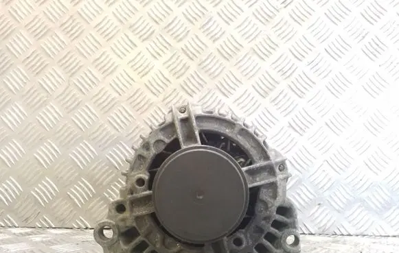 Volkswagen Golf IV Generator/alternator F00M145225