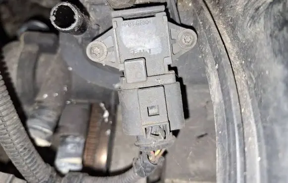 Skoda Fabia Mk2 (5J) Air pressure sensor 03d906051a 5k96816