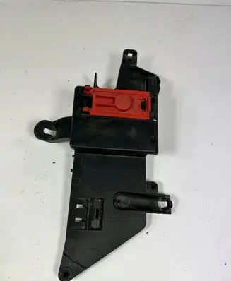 Audi Q7 4M Relay mounting block 