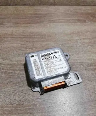 Renault Laguna I Airbag control unit/module 550449200 7700414215C