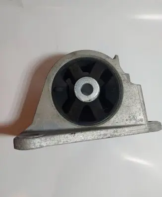 Mini One - Cooper R50 - 53 Engine mount bracket 22116756405 2211675640502A