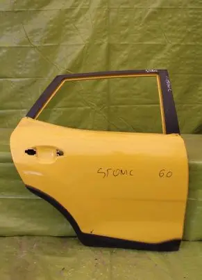 KIA Stonic Front door 000259