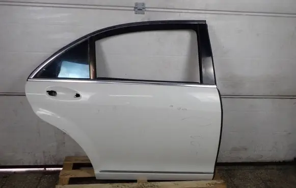 Mercedes-Benz S W221 Rear door
