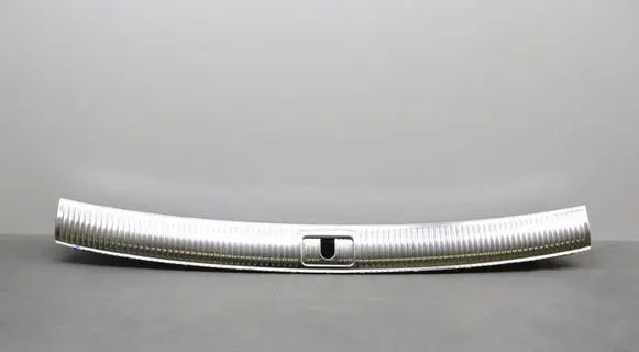 Trunk/boot sill cover protection