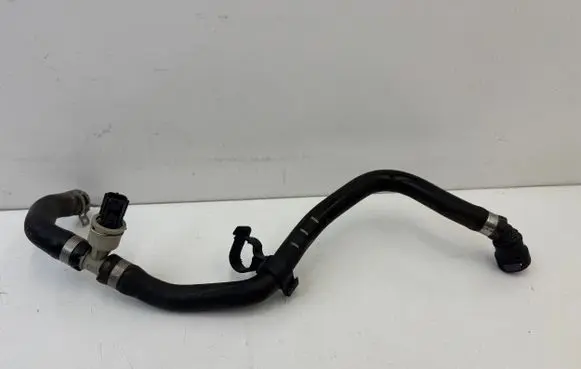 Volvo XC90 Engine coolant pipe/hose 31439750