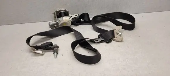 Subaru Outback Front seatbelt G087917 E047501 32814