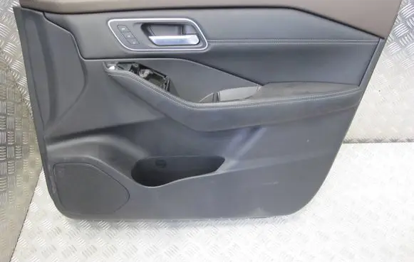 Nissan X-Trail T33 Front door card panel trim X-TRAILT33BOCZEKPP