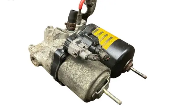 Toyota Prius (XW30) Brake booster