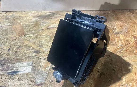 Land Rover Range Rover Velar Cup holder J8A213560AE