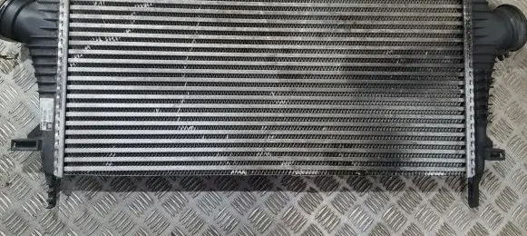 Opel Insignia A Intercooler radiator 13241751 P1831002