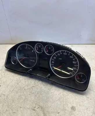 Speedometer (instrument cluster)