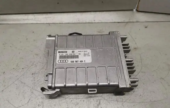 Audi A6 S6 C4 4A Engine control unit/module 4A0907404C 0261200880 0261200881
