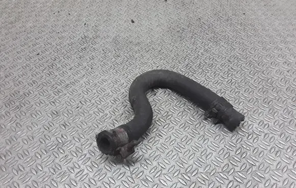 Toyota Avensis Verso Engine coolant pipe/hose