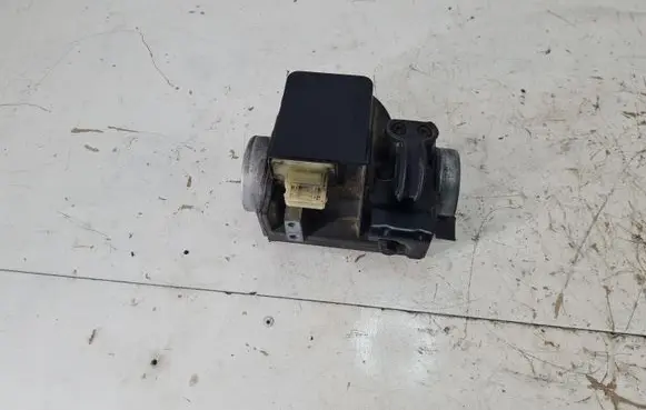 Mercedes-Benz E W124 Mass air flow meter 0281002074 1275245