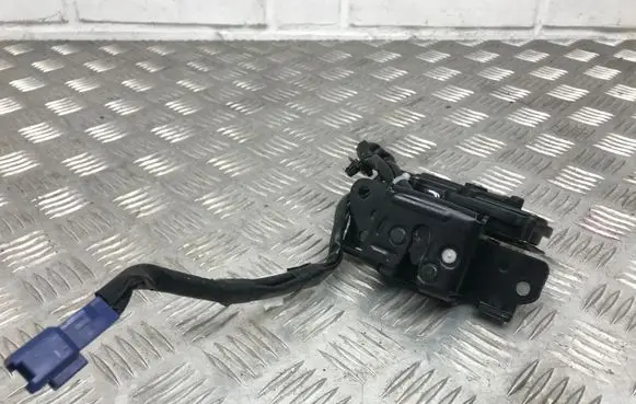 Lexus CT 200H Tailgate/trunk/boot lock/catch/latch