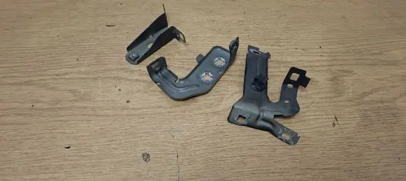 BMW 4 F32 F33 Fender mounting bracket 7255822