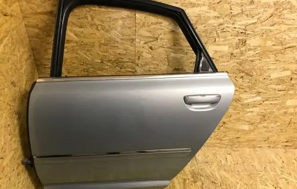 Audi A8 S8 D3 4E Rear door