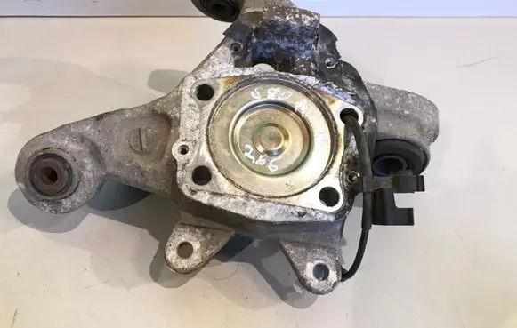 Volvo S60 Rear wheel hub spindle/knuckle 