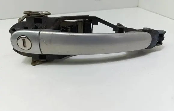 Volkswagen PASSAT B5.5 Front door exterior handle 3B0837885