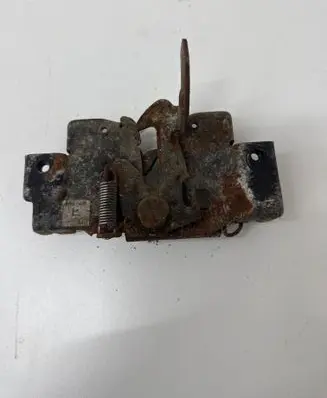 Mazda 3 II Engine bonnet/hood lock/catch