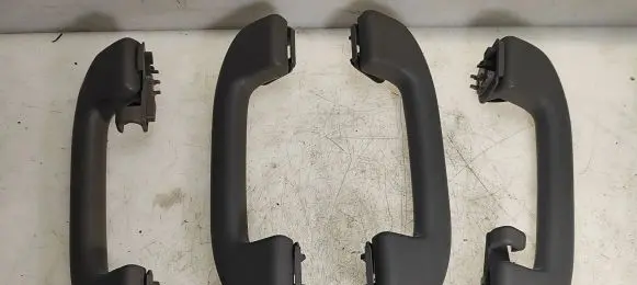 Nissan Murano Z50 A set of handles for the ceiling 