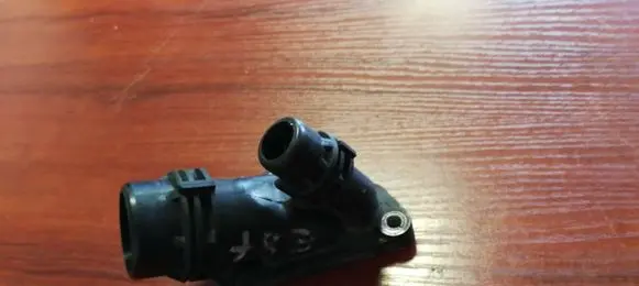 BMW 1 E81 E87 Engine coolant pipe/hose 7800048
