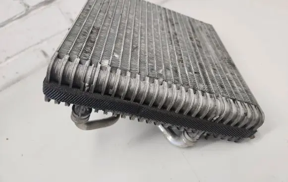 Volkswagen Touran I Air conditioning (A/C) radiator (interior) 1K0820679 F666902ZE