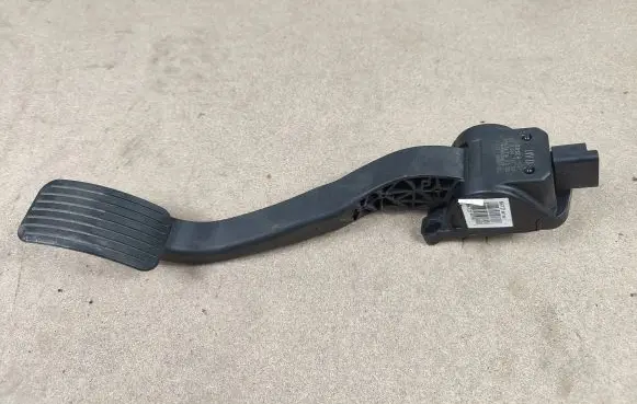 Peugeot 3008 I Accelerator throttle pedal 9671417080