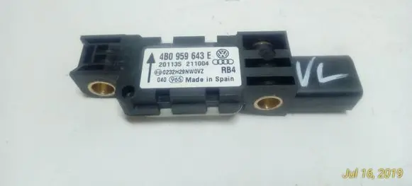 Audi A8 S8 D3 4E Airbag deployment crash/impact sensor 4B0959643E