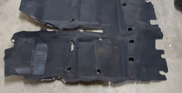 Toyota Auris 150 Interior carpet 5851002F10