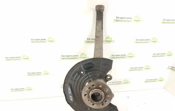 Mercedes-Benz R W251 Front wheel hub 2513300720 2513301320