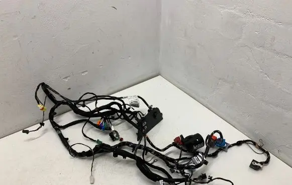Opel Crossland X Panel wiring 66WLMFI628 YM001 39072759