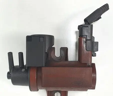 Volvo C70 Turbo solenoid valve 6G9Q-9E882-CA