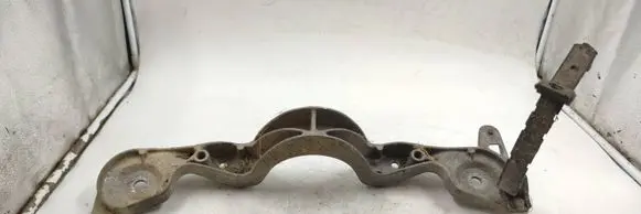 BMW 3 E46 Rear differential/diff mount bracket 1095990 468435664