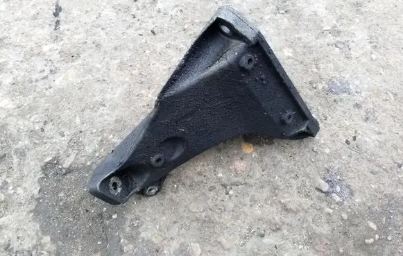 Volkswagen PASSAT B5.5 Other engine bay part