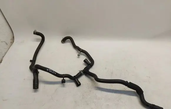 Ford Transit Custom II Engine coolant pipe/hose
