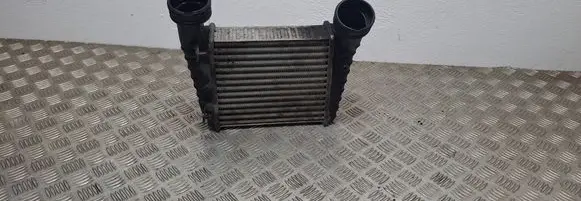 Volkswagen PASSAT B5.5 Intercooler radiator 3B0145805D