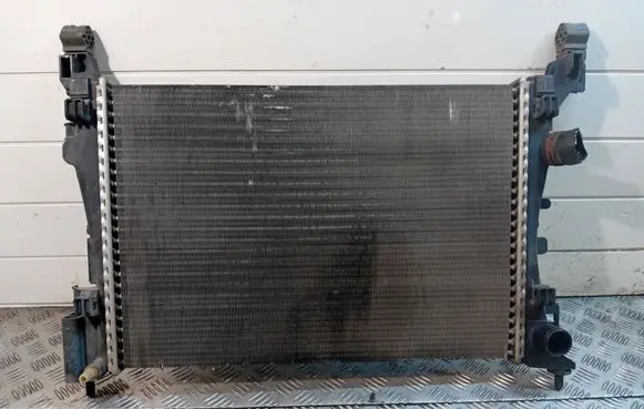 Opel Corsa D Coolant radiator 55701408 560961104