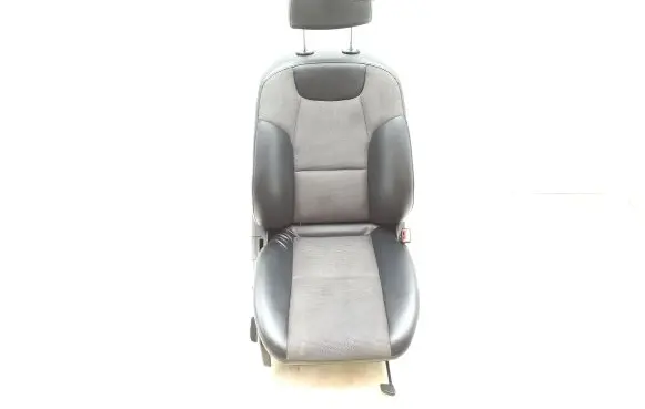 Mercedes-Benz C W204 Front passenger seat 