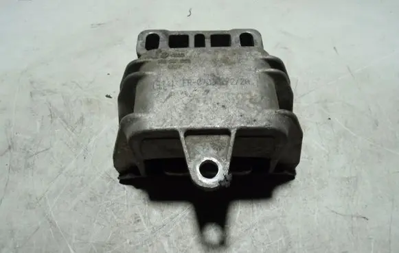 Volkswagen Golf IV Engine mount bracket 1J0199555AP