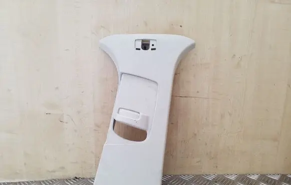 Ford Focus (B) pillar trim (top) BM51A24582AG