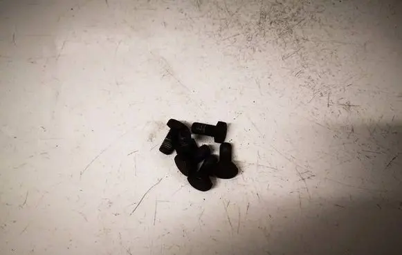 Peugeot Partner Nuts/bolts 