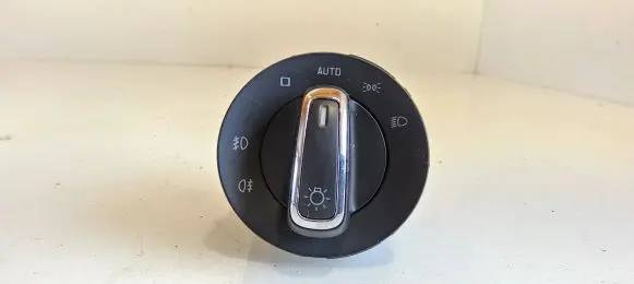 Skoda Superb B6 (3T) Light switch