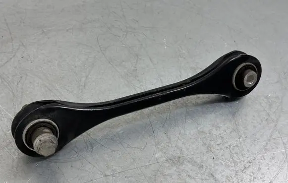 Volkswagen PASSAT B8 Rear upper control arm/wishbone 5Q0501529F