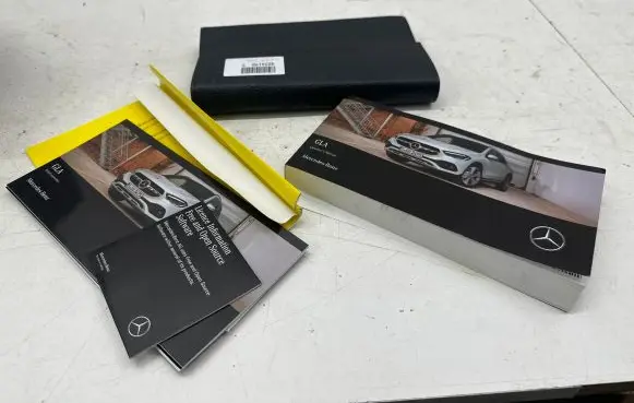 Mercedes-Benz GLA H247 Owners service history hand book 