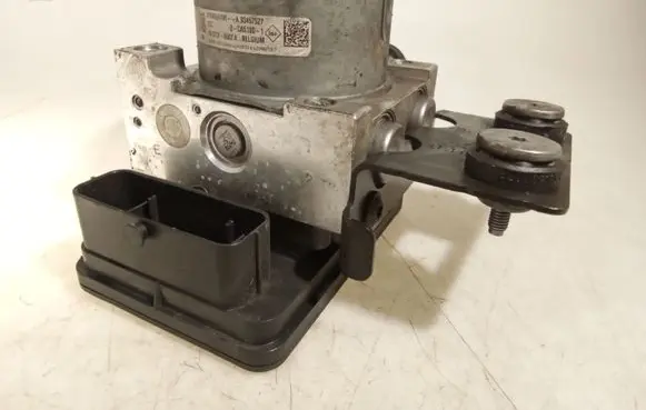 Renault Trafic III (X82) ABS Pump 476605919R A93457527 28515240113