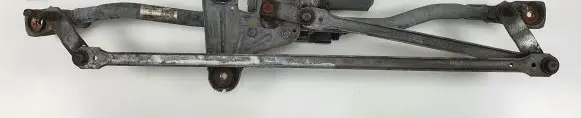 Volvo XC70 Front wiper linkage and motor 30796358