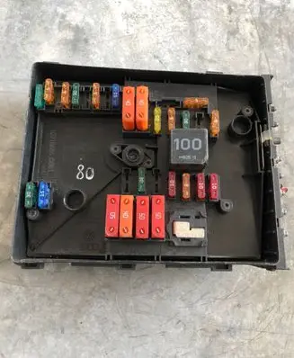 Volkswagen Golf V Fuse module 1K0937125A 017183071